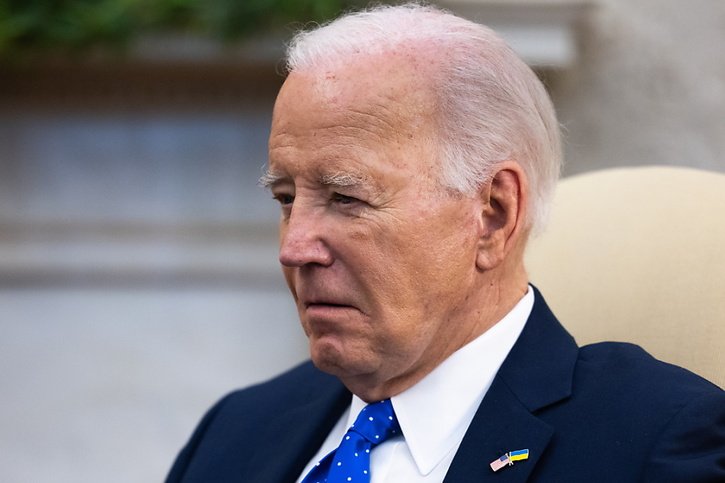 Joe Biden a rejoint le réseau social, bien que le gouvernement américain l'ait critiqué de manière virulente ces dernières années. © KEYSTONE/EPA/JULIA NIKHINSON / POOL